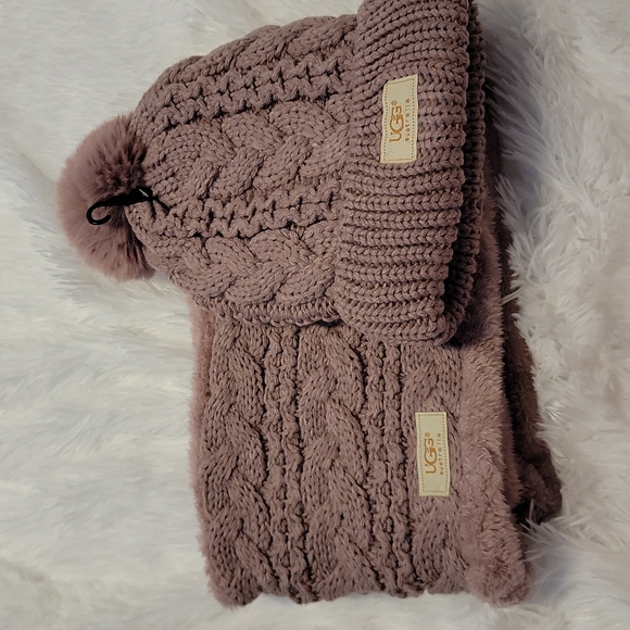UGG Accessories - UGG 2 PIECE SET